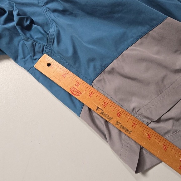 Rhone Men Unlined Performance Shorts Size Large Blue Gym Active Lightweight - Picture 11 of 13